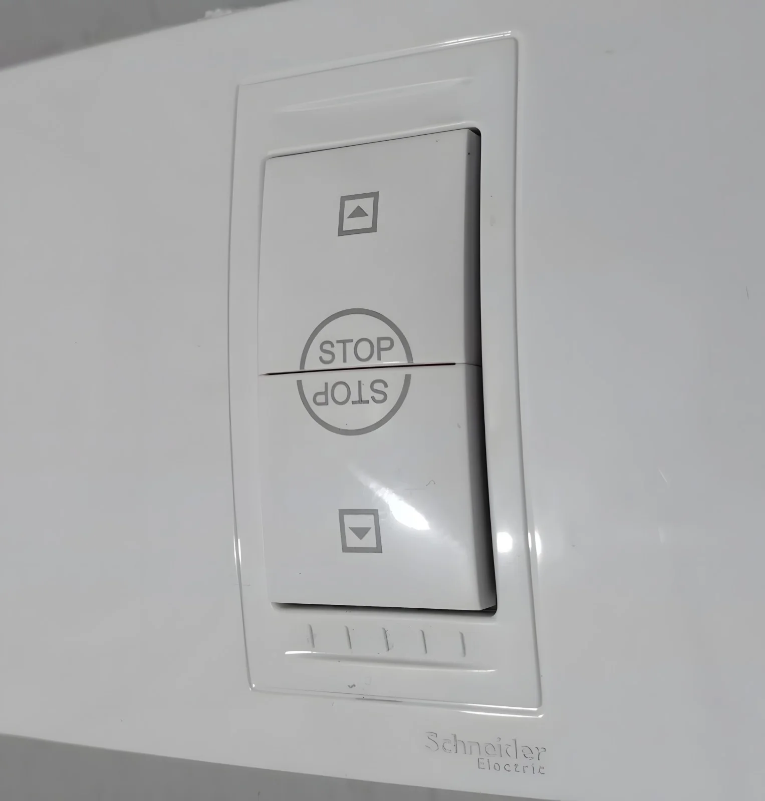 مفتاح كهرباء